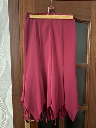 Falda larga color fucsia