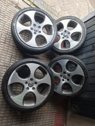 Llantas Golf 5 GTI con Neumáticos detroi LEER BIEN