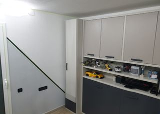 Dormitorio juvenil nido beige y gris..