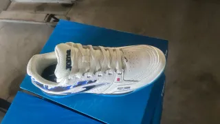 Sneakers Joma bianche e blu