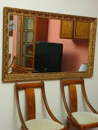 Espejo antiguo dorado marco tallado