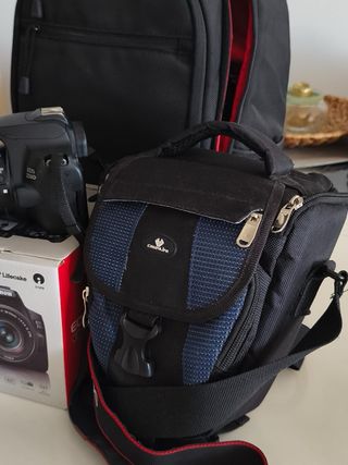 Cámara Canon EOS 250D Kit EF-S 18-55 IS STM