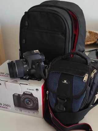 Cámara Canon EOS 250D Kit EF-S 18-55 IS STM