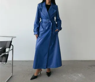 Gabardina larga azul mujer.