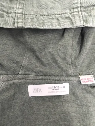Cazadora Zara verde caqui bebé 12-18m