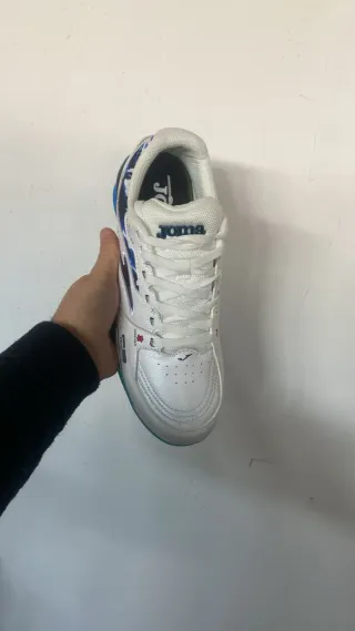 Sneakers Joma bianche e blu