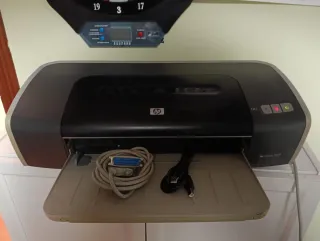 Impresora HP Negra y Gris