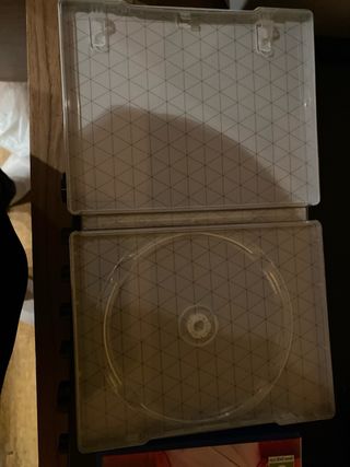 FC 25 PS5 + Caja Metálica Real Madrid