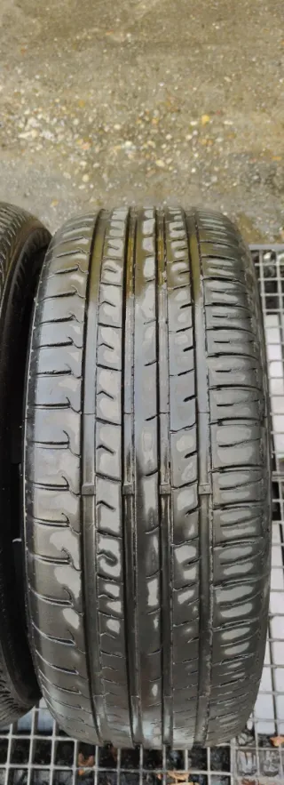 Neumático Tomket 205/55 R16