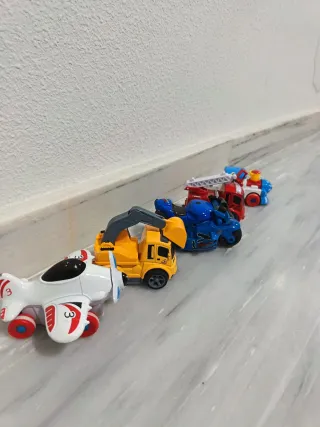 Lote 5 Vehículos Juguete: Avión, Camión, Moto, Coc