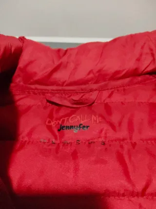 Chaqueta roja niña T 10-12 sin capucha