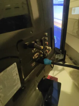 TV LG 22 pulgadas Negra