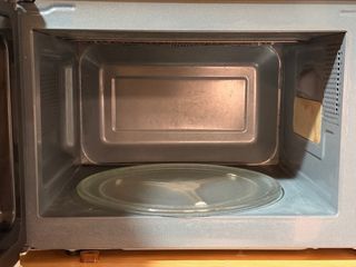 Microondas Taurus plateado