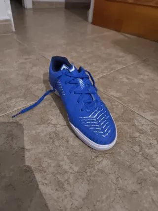 Botas de fútbol sala azules