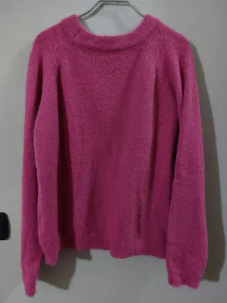 Cardigan rosa con botones
