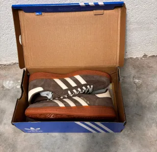 Adidas Spezial Marrones y Beige