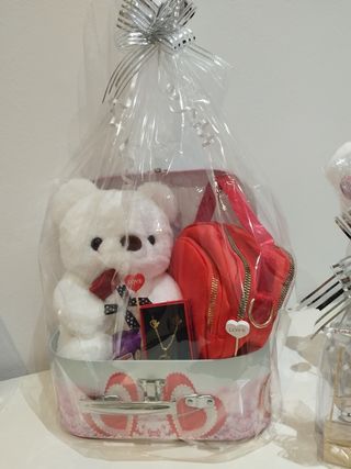 Cesta Regalo San Valentín Oso Peluche Bolso