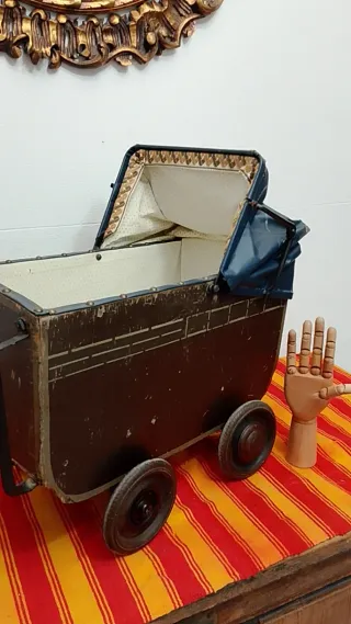 Cochecito de muñecas antiguo años 30