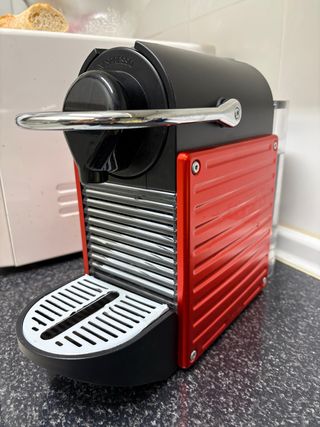 Cafetera Nespresso Pixie Roja Krups