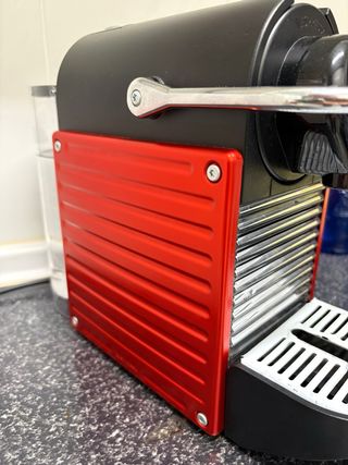 Cafetera Nespresso Pixie Roja Krups