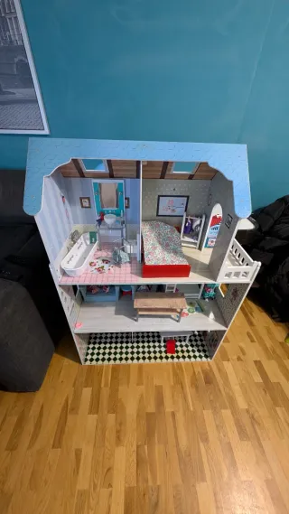 Casa de muñecas grande