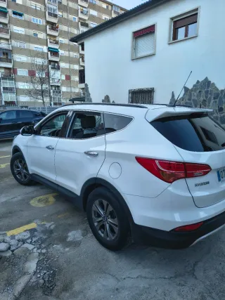 Hyundai Grand Santa Fe 2016
