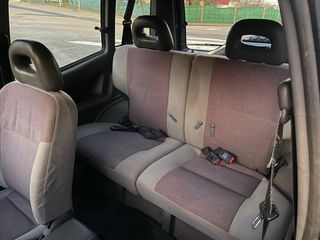 Nissan Terrano II 1995