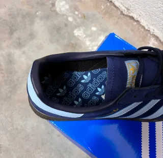 Adidas Spezial Azul Marino y Claro