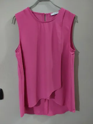 Camicetta Mango rosa smanicata asimmetrica