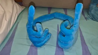 Sujeción cuello para viaje. Forma manos