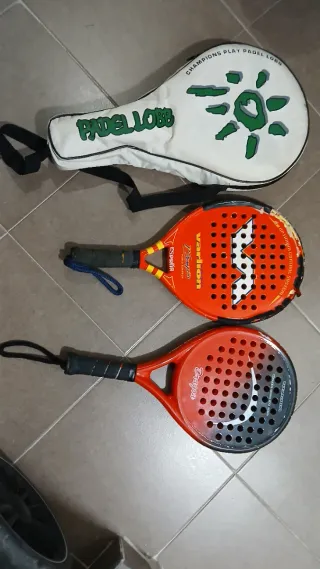 Palas de playa y raquetas de pádel