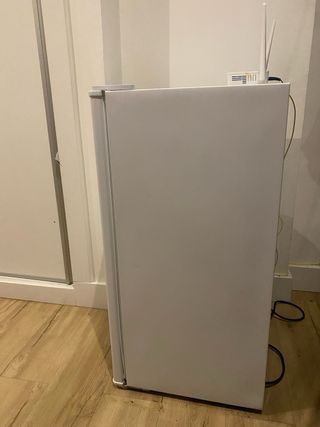 Nevera Qilive compacta