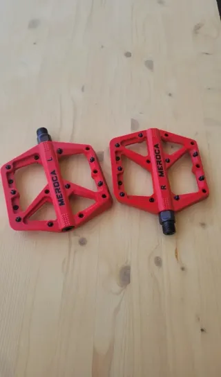 Pedales mtb rojos