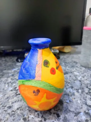 Jarrón de cerámica artesanal multicolor