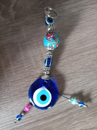 Portachiavi con occhio turco e perline