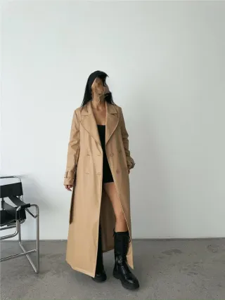 Gabardina larga beige mujer