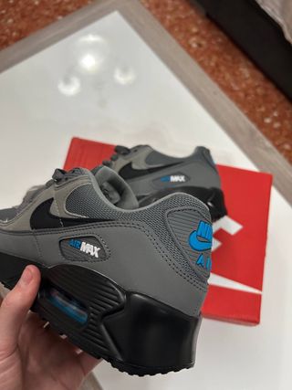 Nike Air Max 90 Grises y Azules