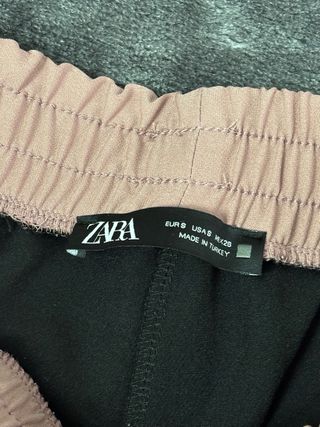 Pantalón ligero negro y rosa