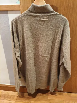 Jersey cuello alto beige