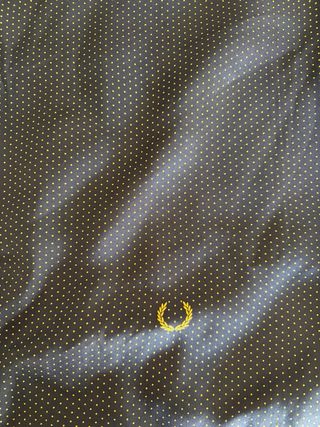 Fular Fred Perry Negro y Dorado