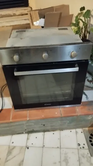 Horno Candy no funciona ventilador calenta bien