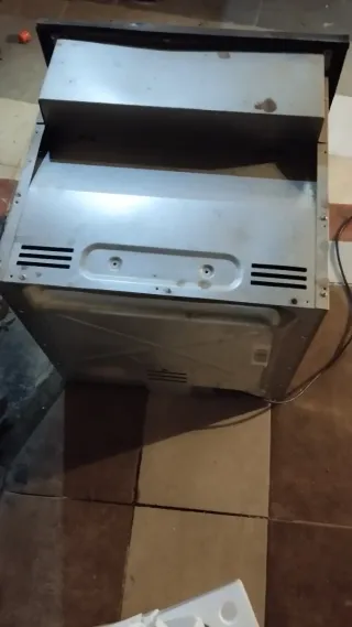 Horno Candy no funciona ventilador calenta bien