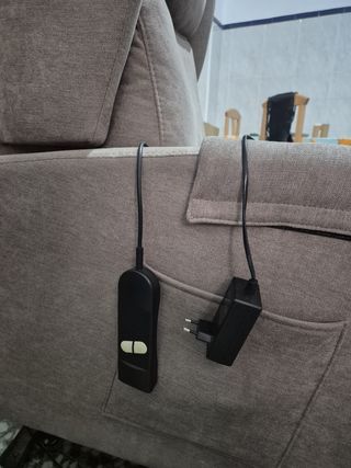 Sofá reclinable de tela gris