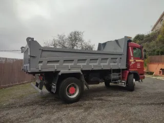 Camión Pegaso mider volquete 20 tn