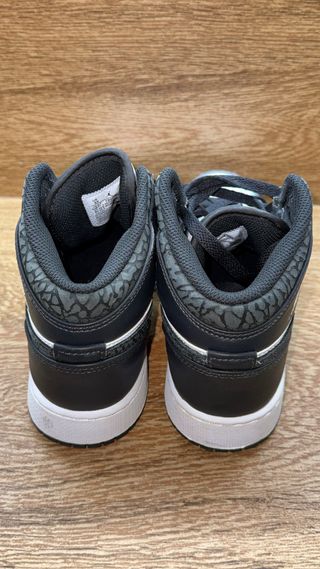 Nike Jordan 37.5 casi nuevas.