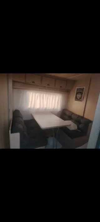 Caravana Gruau Floreal 42-CE