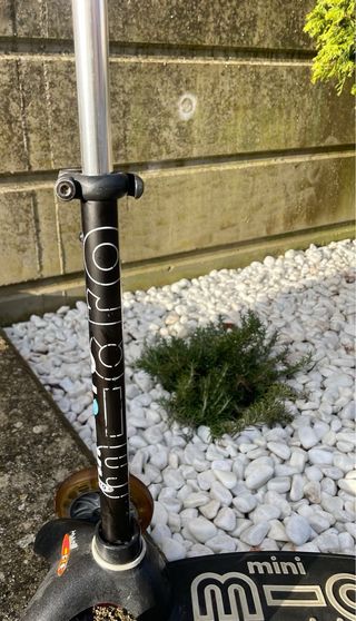 Patinete Micro con luces en ruedas