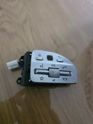 Botonera Volante Mercedes A09990505042A17