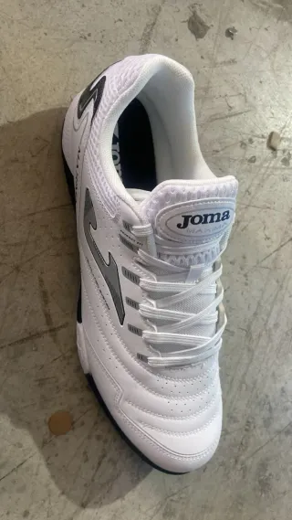 Scarpe Joma uomo bianche e grigie