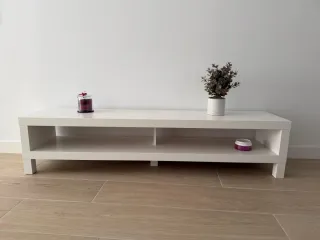 Mueble TV blanco madera. Nuevo